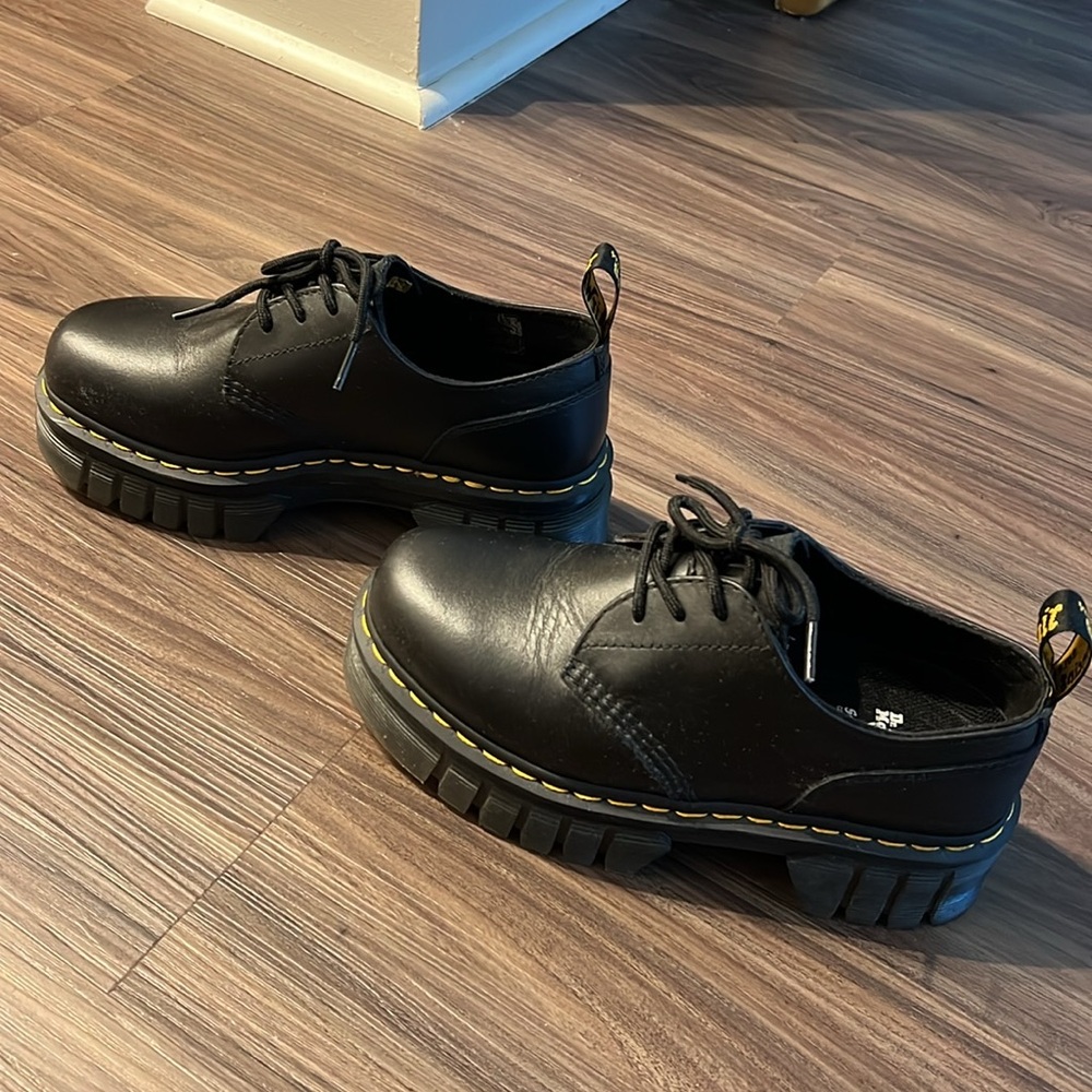 Dr. Marten platform oxford